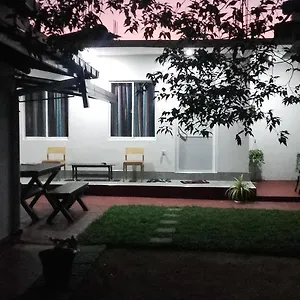 Araliya White House Habitación en casa particular Negombo