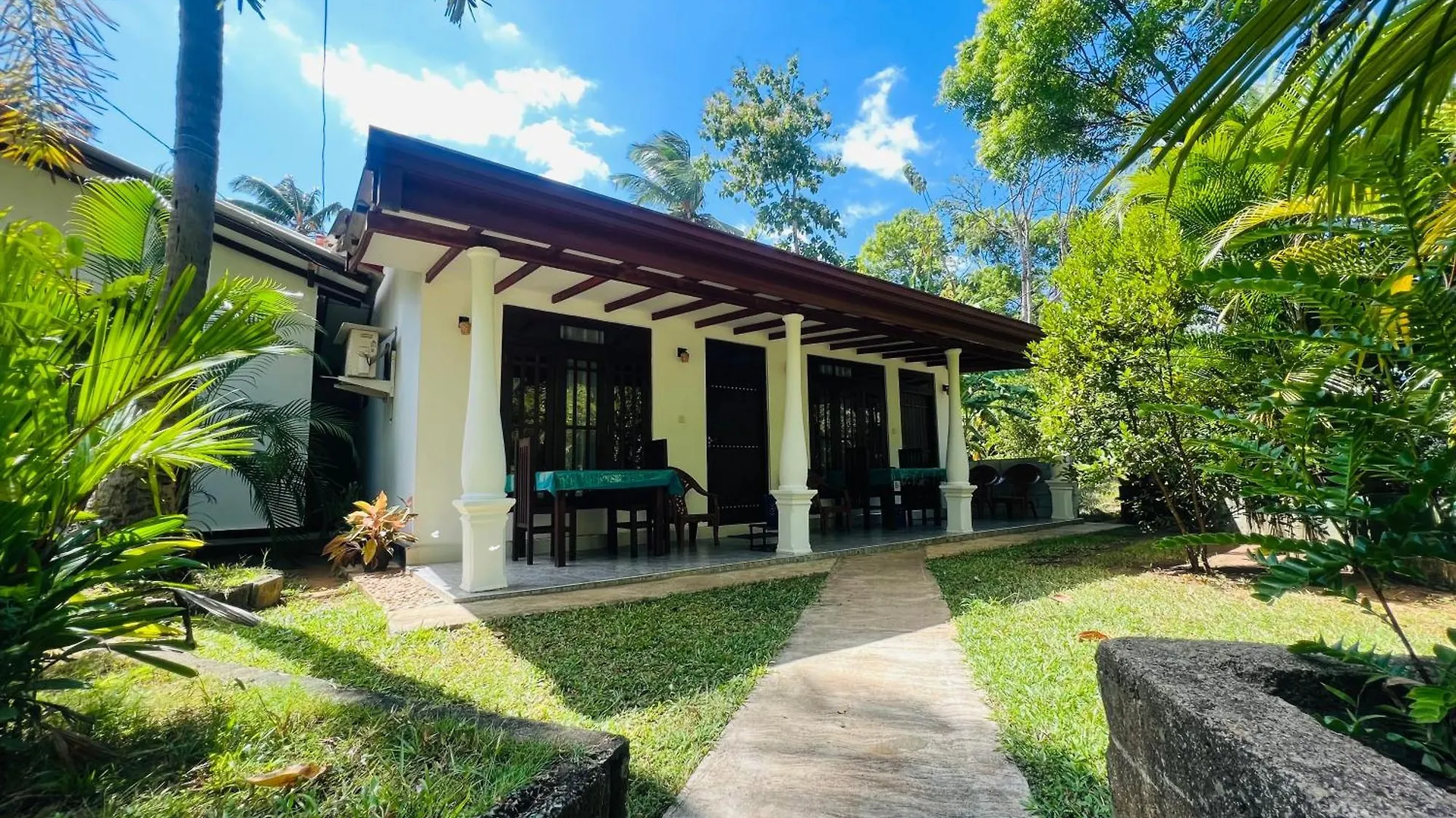 Harini Villa Sigiriya 0*,